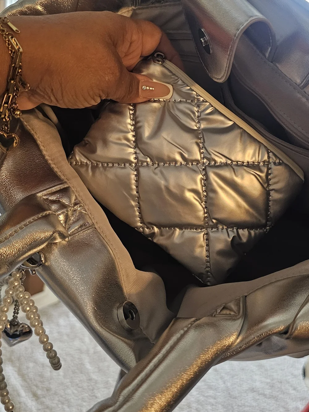 Metallic Silver Bag w/bag Chrm Clear Chain Strap, Matching Pouch, & 2 Hair Clips